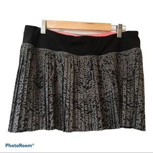 Lululemon Pleat to Street Skirt